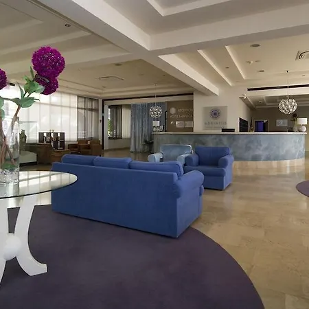 Labineca Hotel