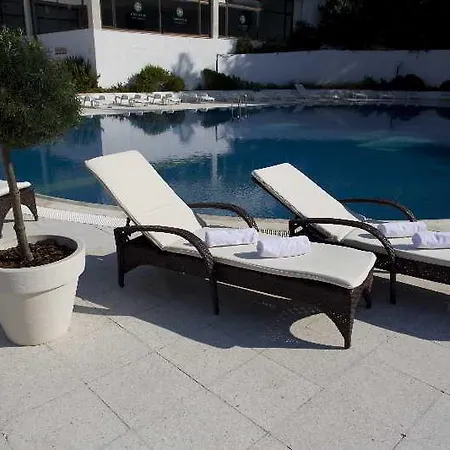 Labineca Hotel